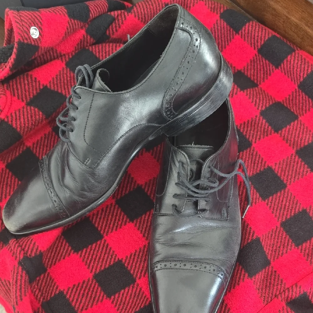 Hugo Boss Black Leather Oxfords - Picture 2 of 3